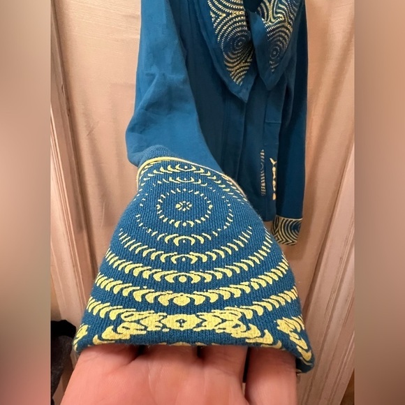 Rare unique Cirque Du Soleil Zip up blue yellow hoodie size xs - Picture 4 of 10